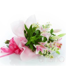 A bouquet of Tender Lilies (Premium)